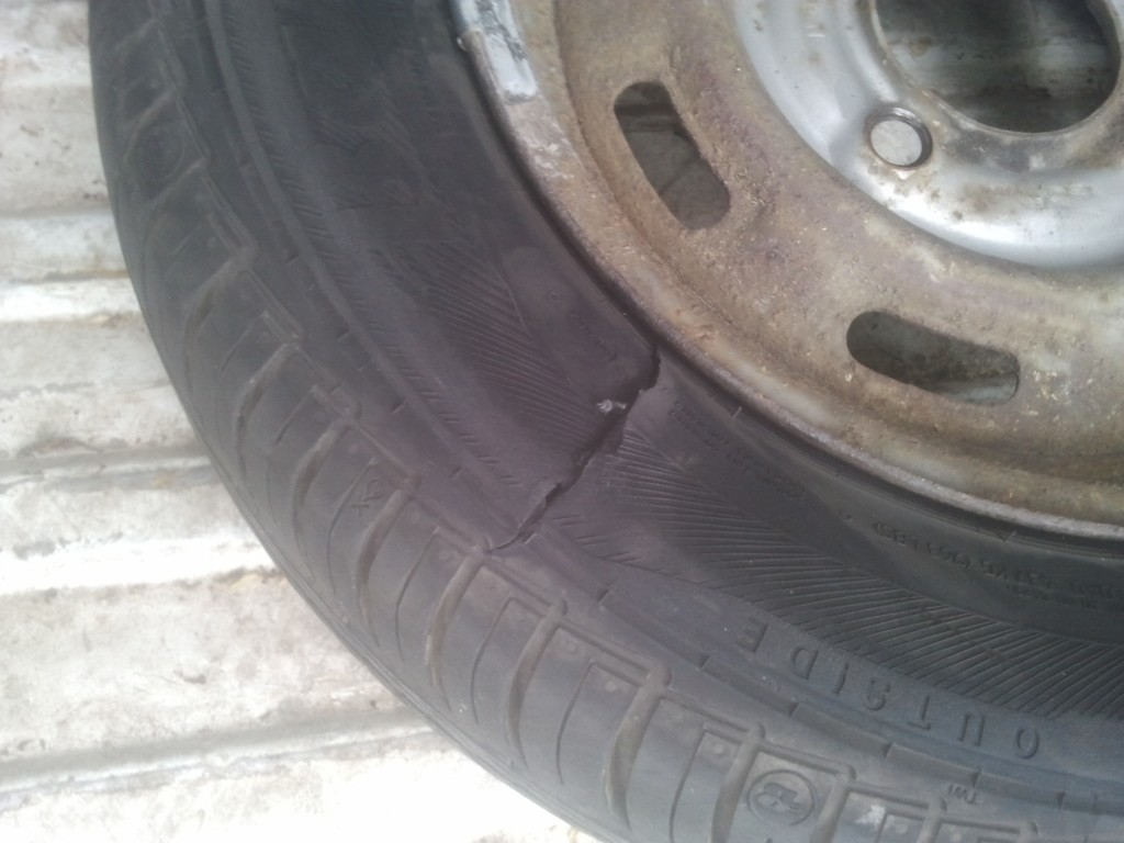 Díra v pneumatice